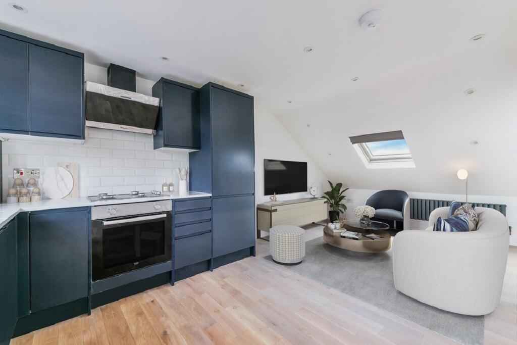 Additional image 4 of Woodland Way, Mitcham