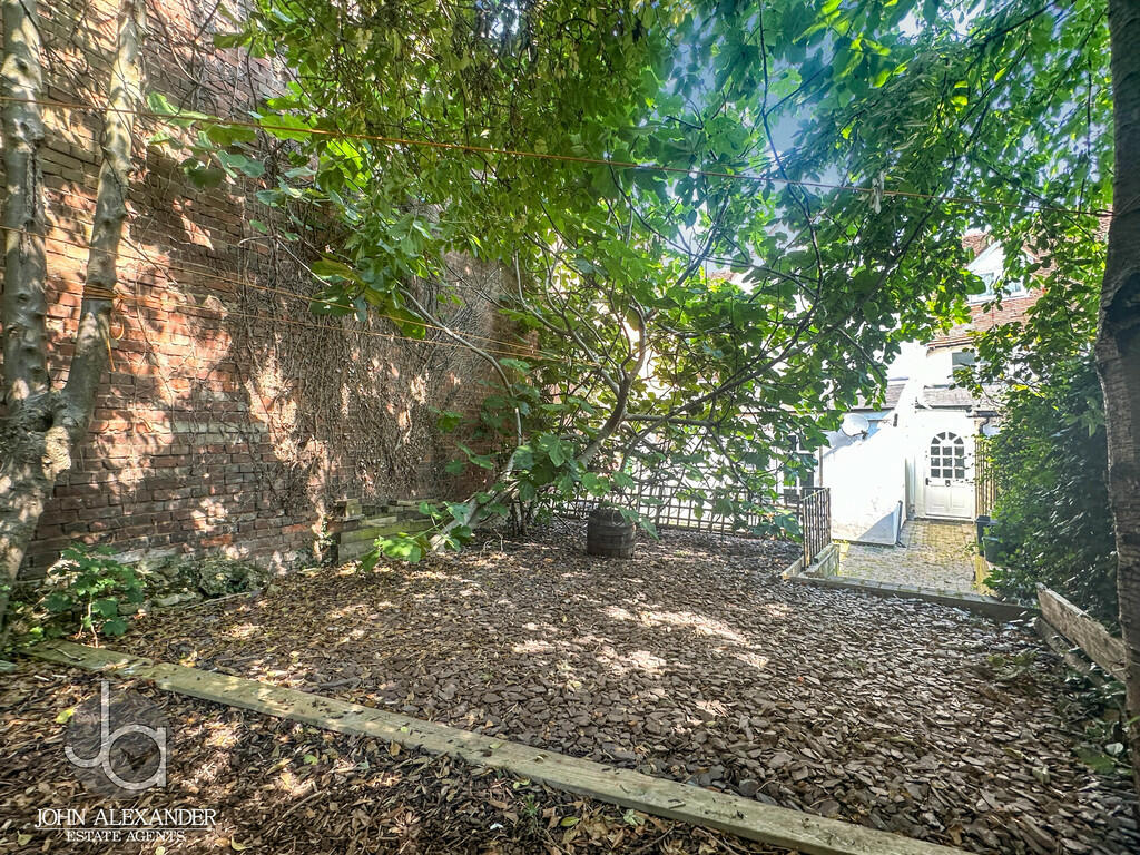 Additional image 8 of East Hill, Colchester