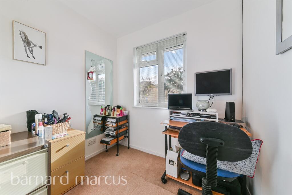 Additional image 10 of Mitchley Avenue, South Croydon