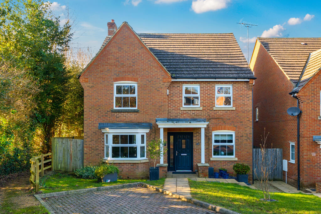 Additional image 5 of Newbery Close, Caterham, CR3