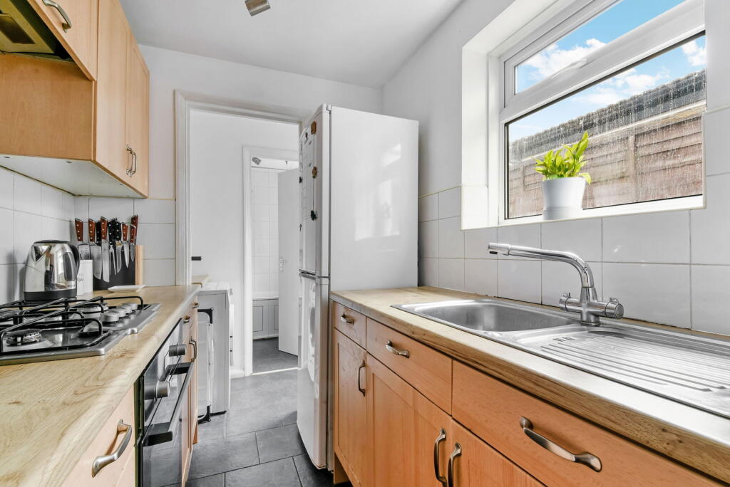 Additional image 7 of Godstone Road,Caterham,CR3 6RB