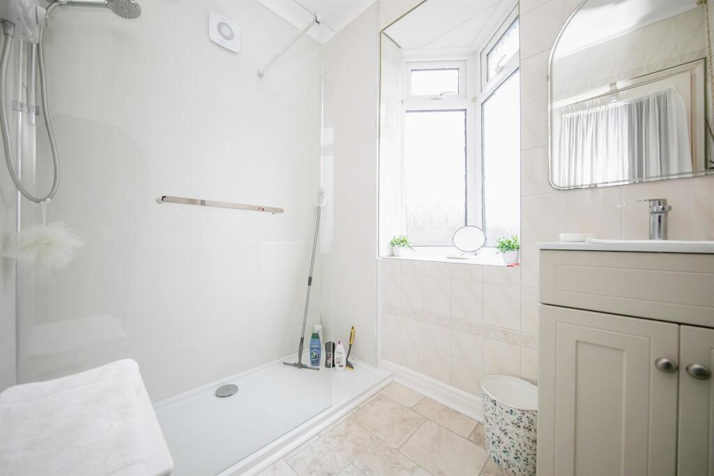 Additional image 11 of Thornbury Road, Clacton-On-Sea