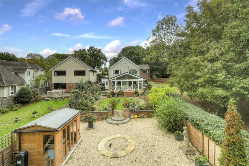 Additional image 40 of Paddock Chase, CM8