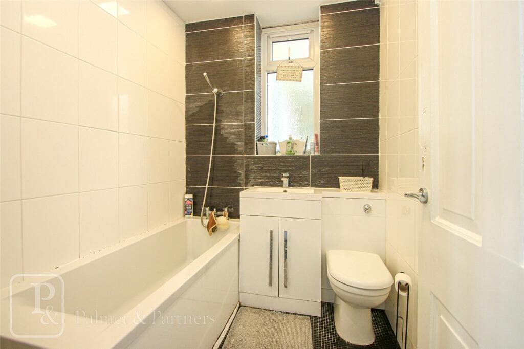 Additional image 13 of Skelmersdale Road, Clacton-on-Sea, Essex, CO15