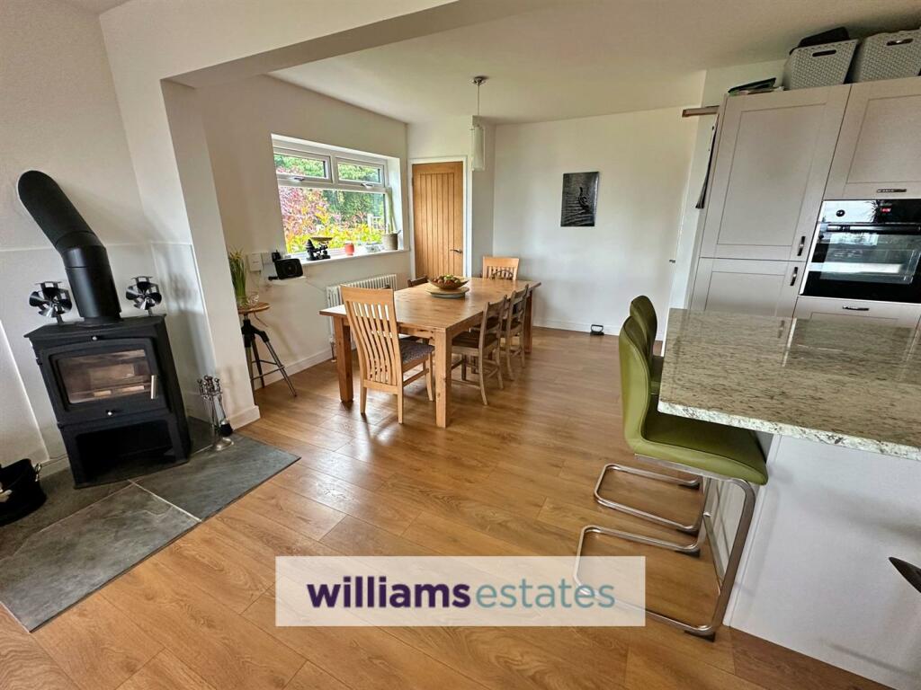 Additional image 8 of Halkyn Hall Estate, Holywell