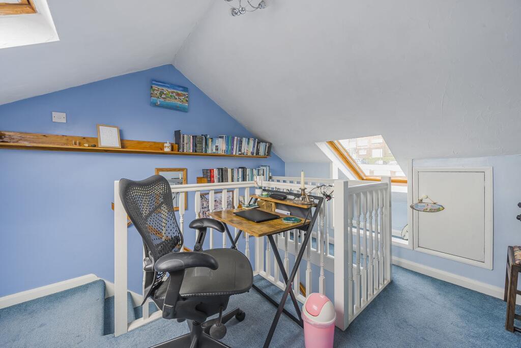 Additional image 18 of Godstone Road, Whyteleafe, CR3