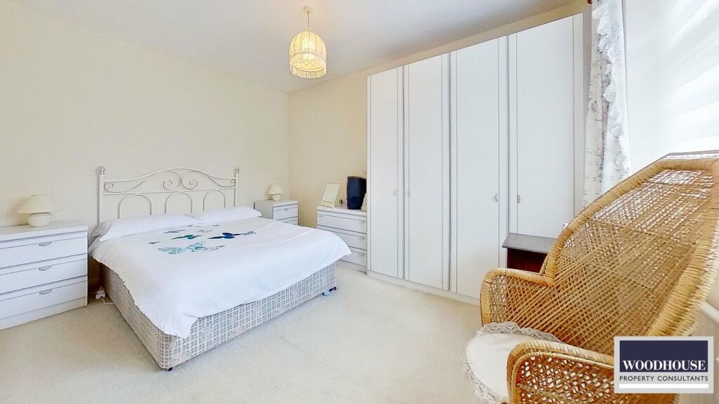 Additional image 9 of Hamlet Hill, Roydon, CM19