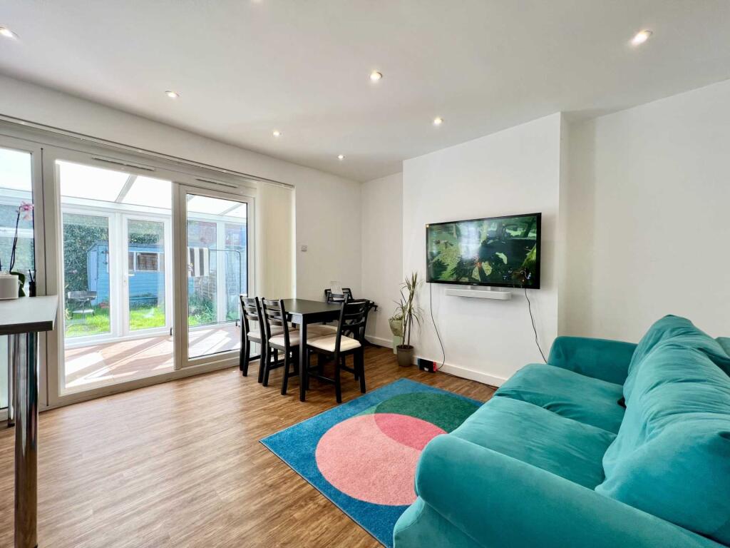 Additional image 6 of Fairfield Road, Brentwood