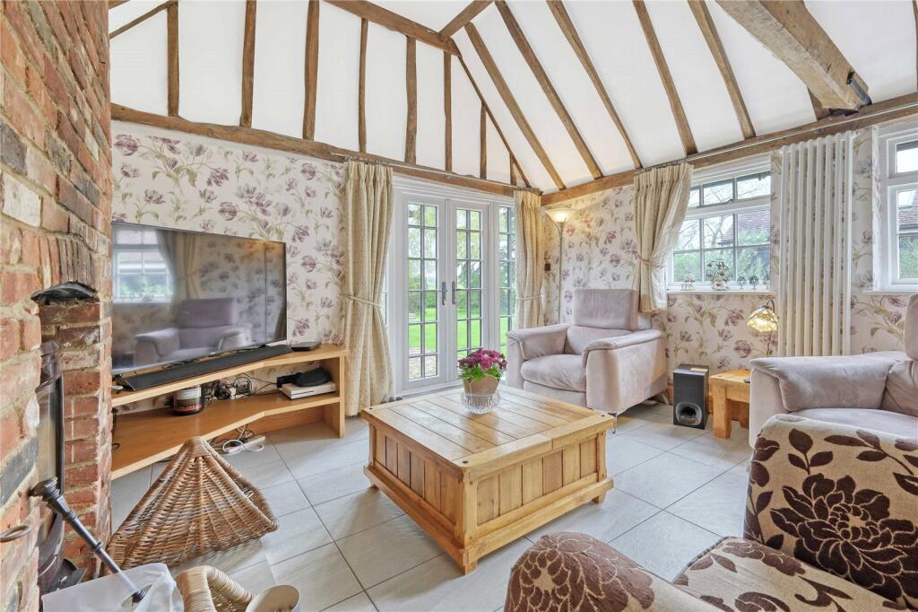 Additional image 5 of East Hanningfield Road, Rettendon Common, CM3