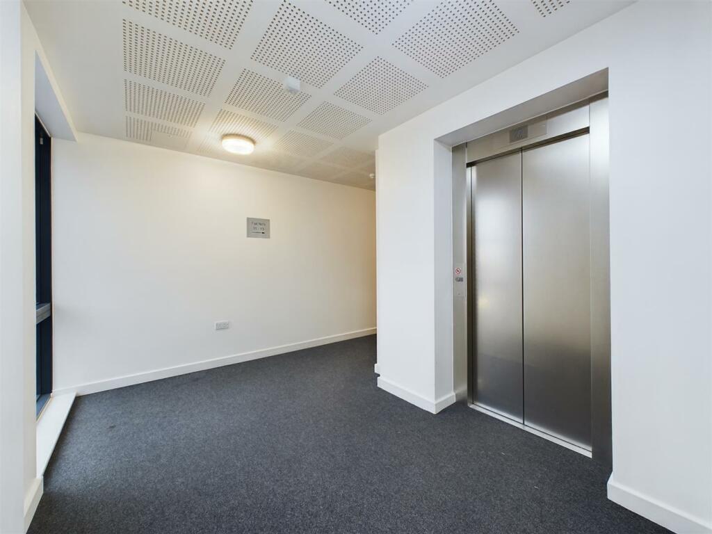 Additional image 11 of Leaden Hill, Coulsdon