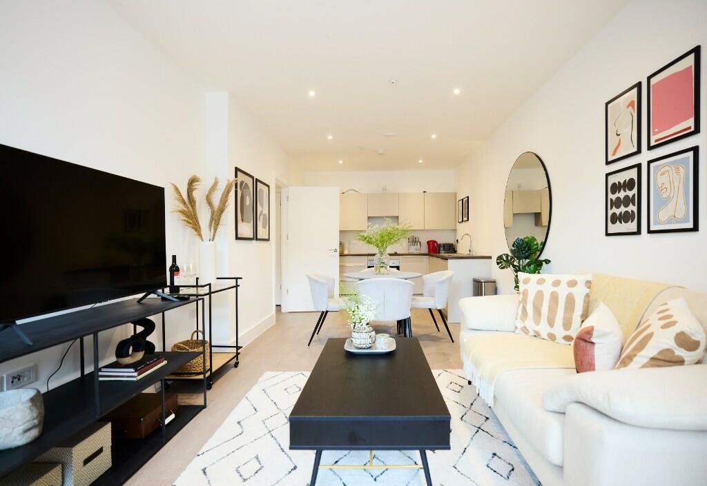 Additional image 4 of Streatham Road, Mitcham, Surrey, CR4