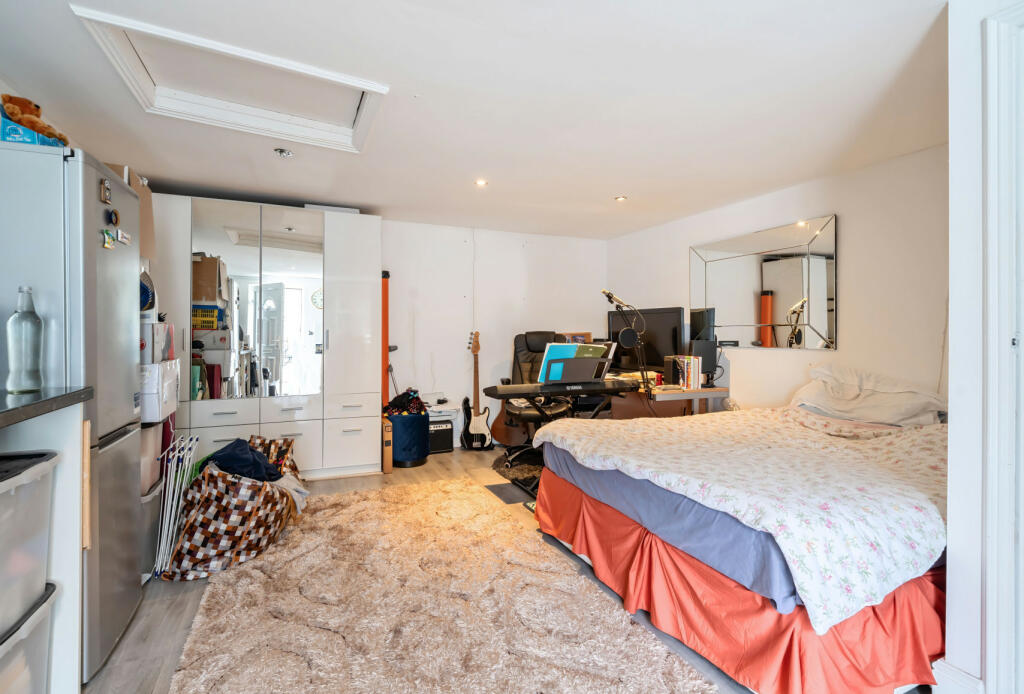 Additional image 14 of Sherwood Park Road, Mitcham, CR4