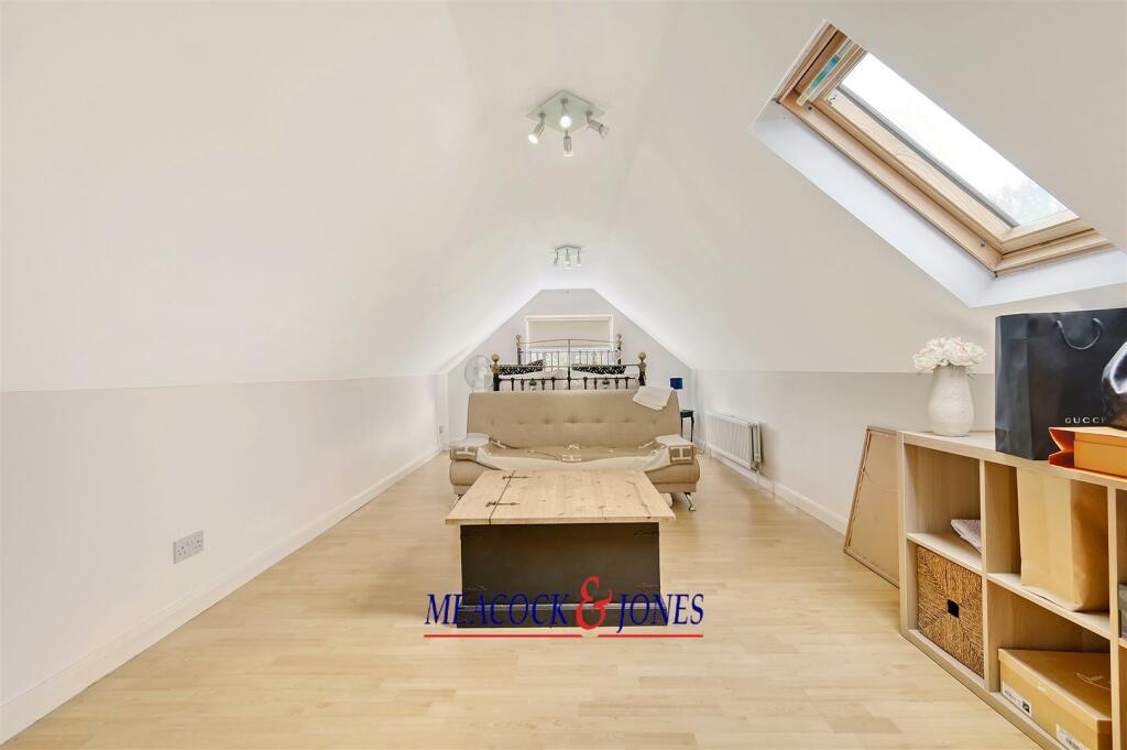 Additional image 18 of Chelmsford Road, Shenfield, Brentwood