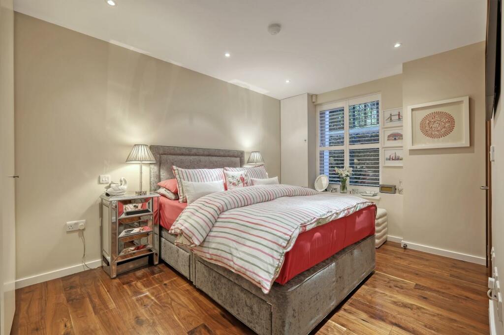 Additional image 17 of Piercing Hill, Theydon Bois,