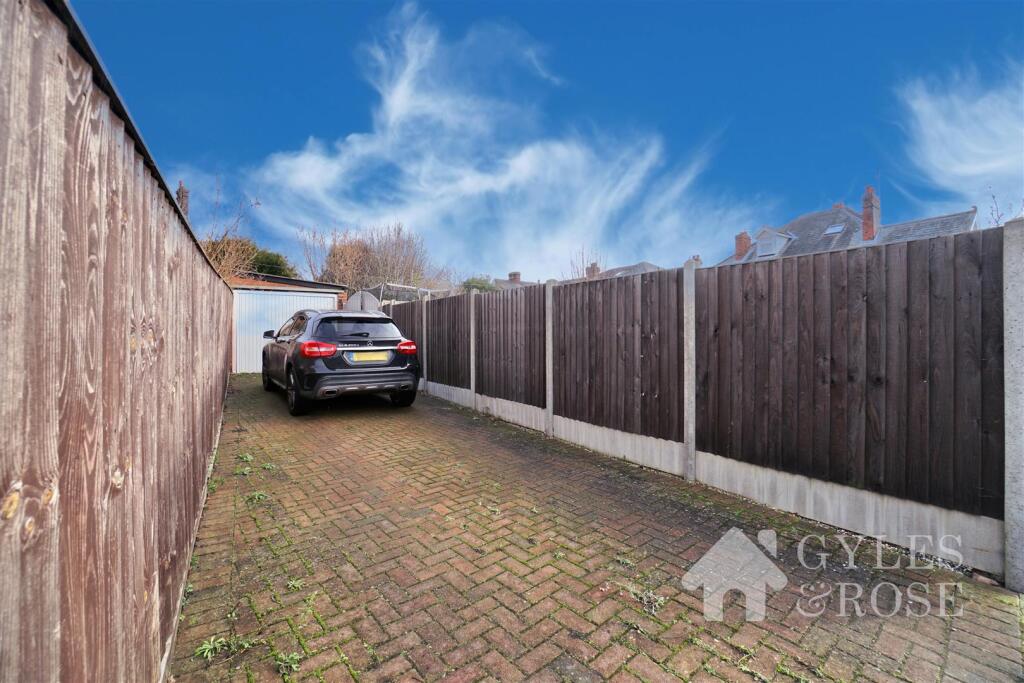 Additional image 23 of Lexden