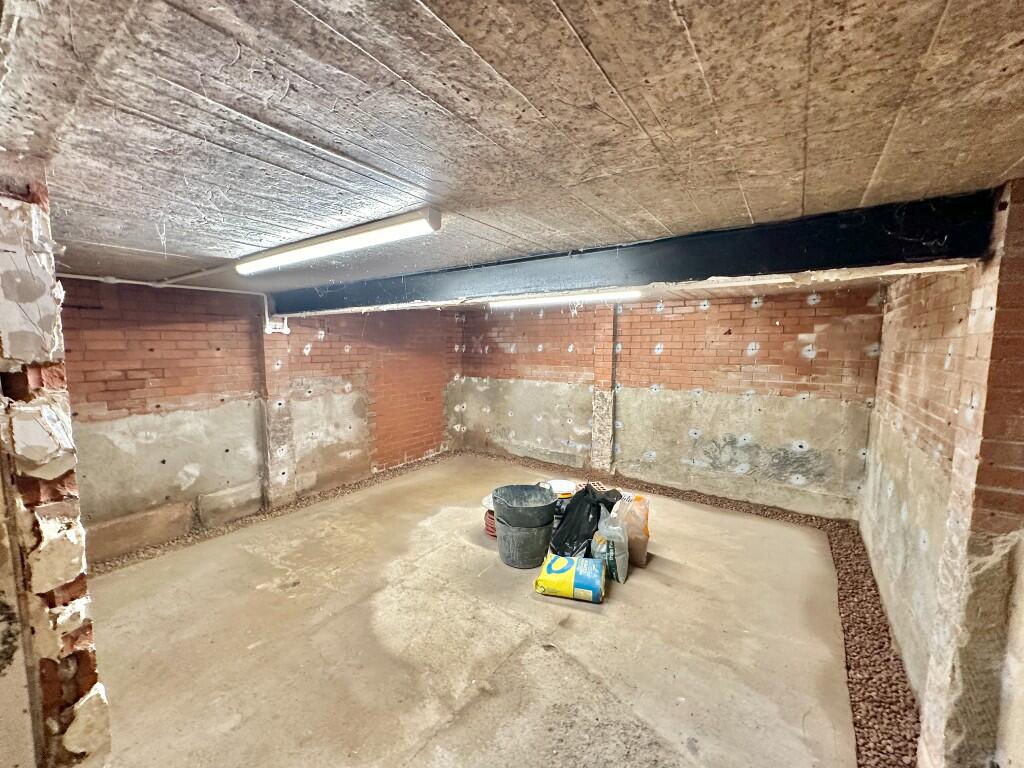 Additional image 36 of Moorings Close, Parkgate, Neston, CH64