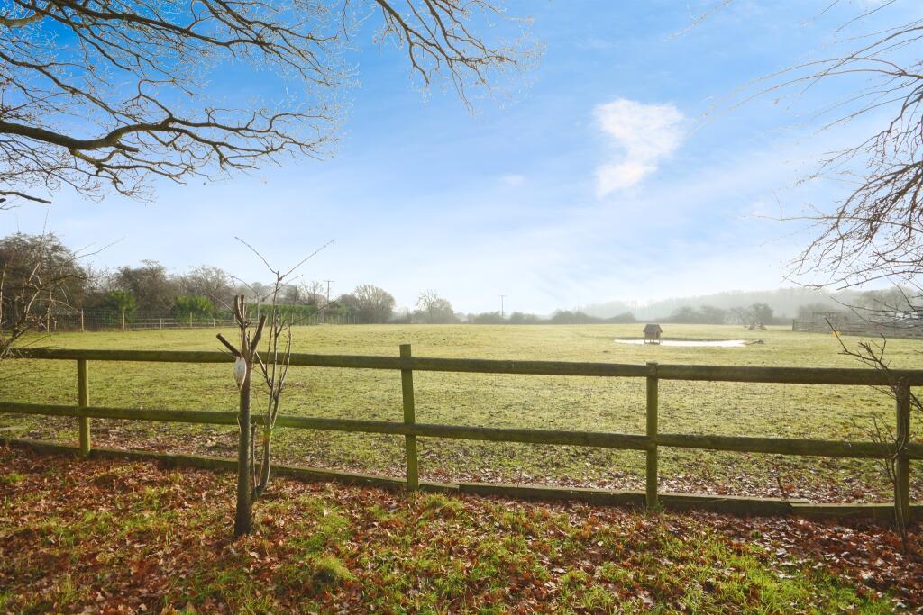 Additional image 16 of Deal Tree Bungalows, Doddinghurst, Brentwood