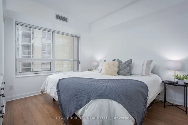 Additional image 9 of 1 Michael Power Pl Unit 1603