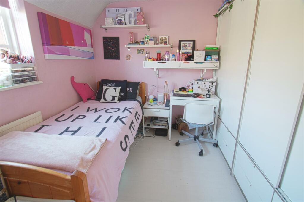 Additional image 8 of Brabner Gardens, Ramsden Heath, Billericay