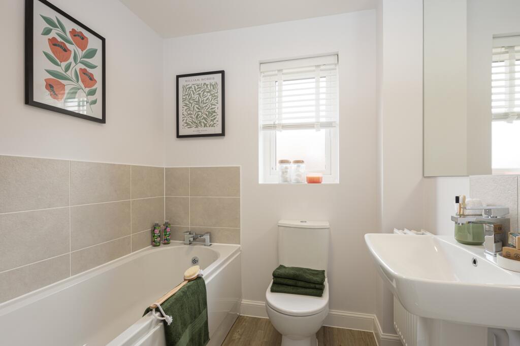 Additional image 8 of Low Road, 
Dovercourt, 
Essex, 
CO12 3TX