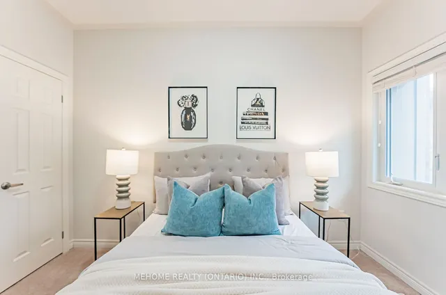 Additional image 22 of 351 Royal West Dr