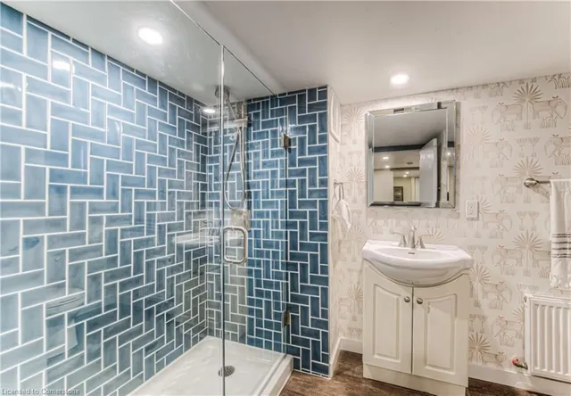 Additional image 38 of 80 Pandora Ave