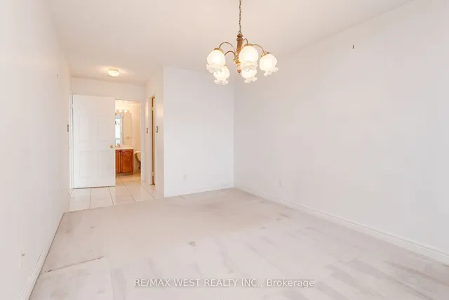 Additional image 13 of 28 Empress Ave Unit 1011