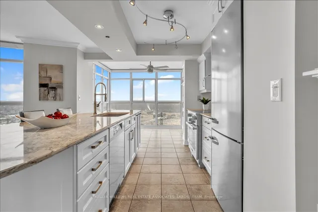 Additional image 14 of 3 Marine Parade Dr Unit 2005