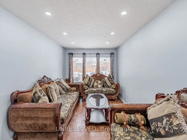 Additional image 6 of 76 Blackmere Circ