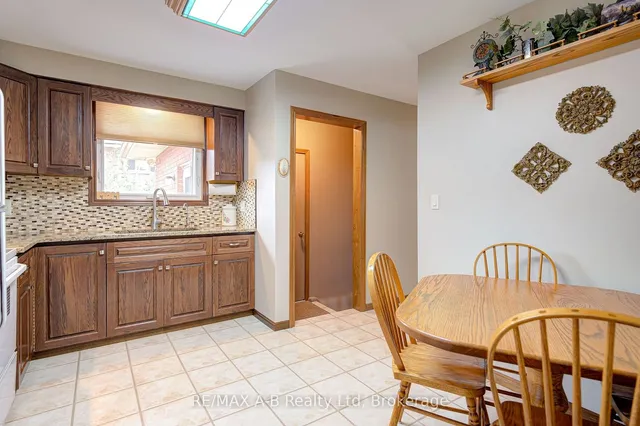 Additional image 11 of 78 Coach Hill Dr