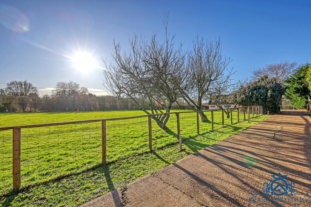 Additional image 29 of Blind Lane, CM2