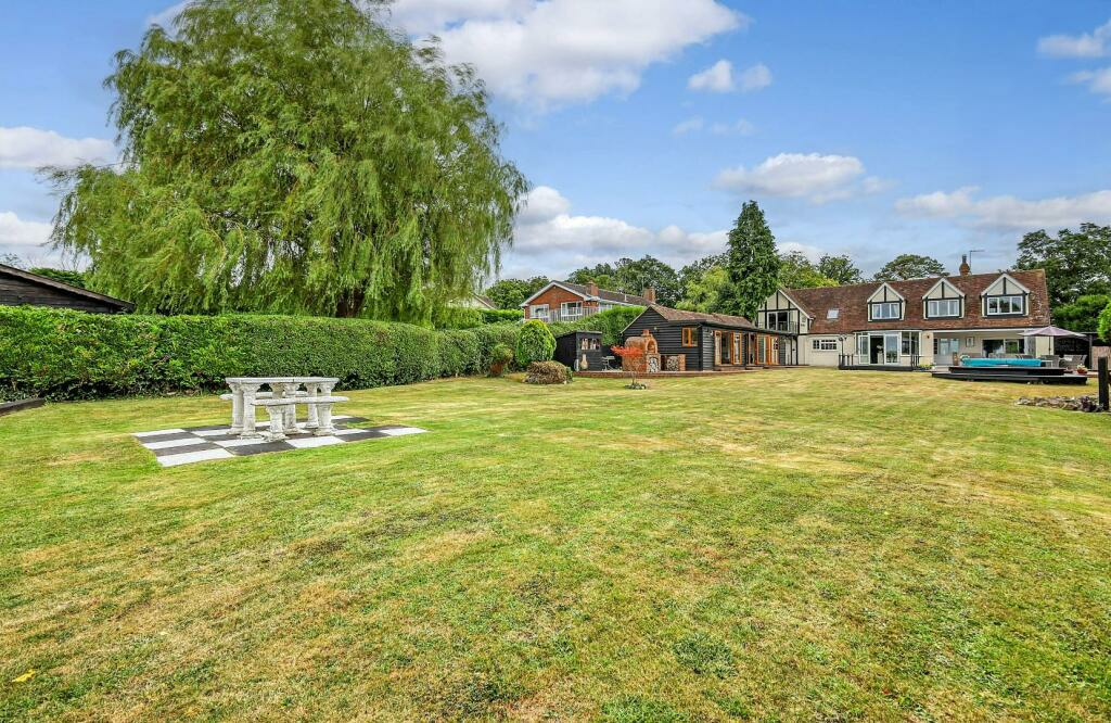 Additional image 38 of Loves Green, Highwood, Chelmsford