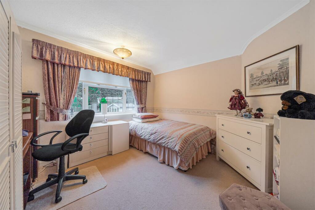 Additional image 18 of Lackford Road, Chipstead, Coulsdon