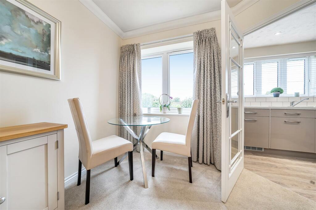 Additional image 11 of Cooper Lodge, Frinton-On-Sea