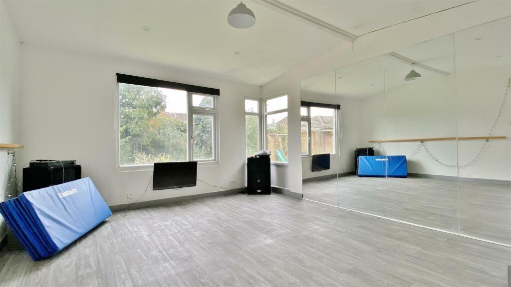 Additional image 23 of Walton Road, Walton On The Naze