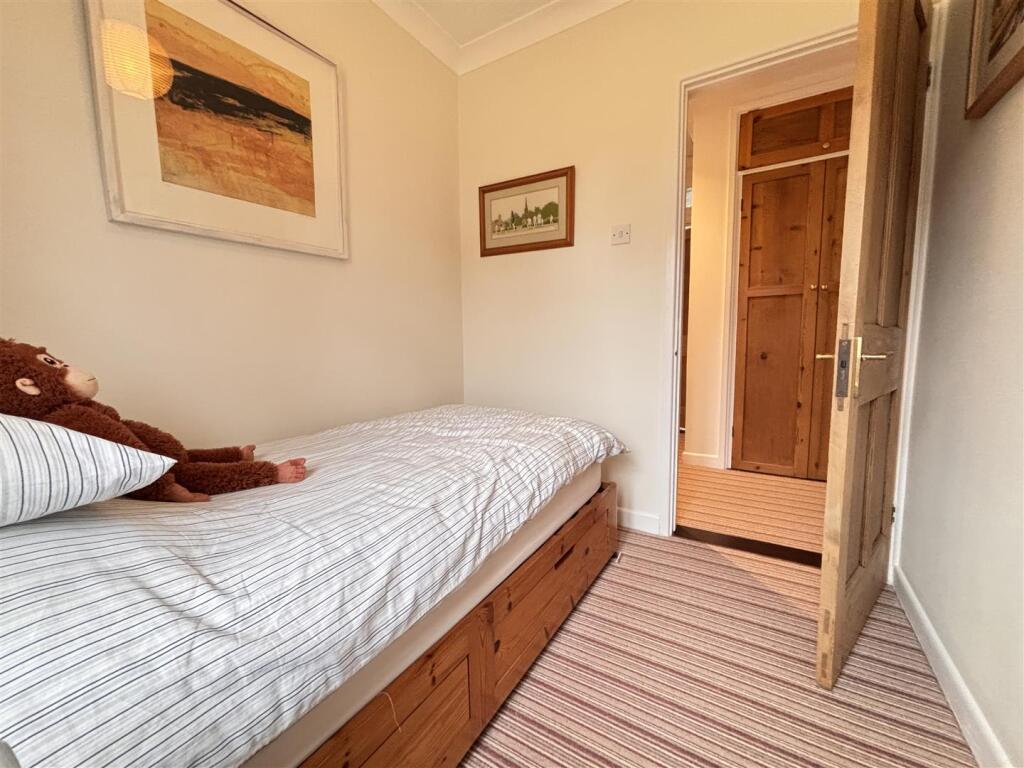 Additional image 31 of Windmill Road, Bradfield