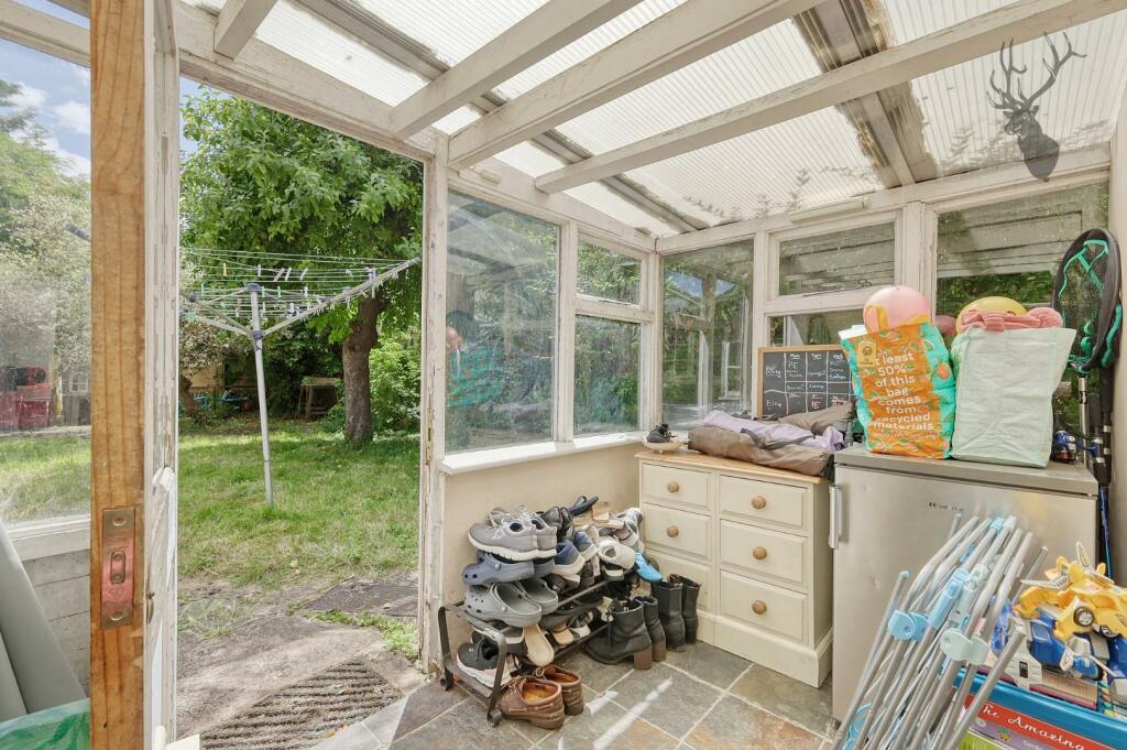 Additional image 18 of Poplar Row, Theydon Bois, Epping