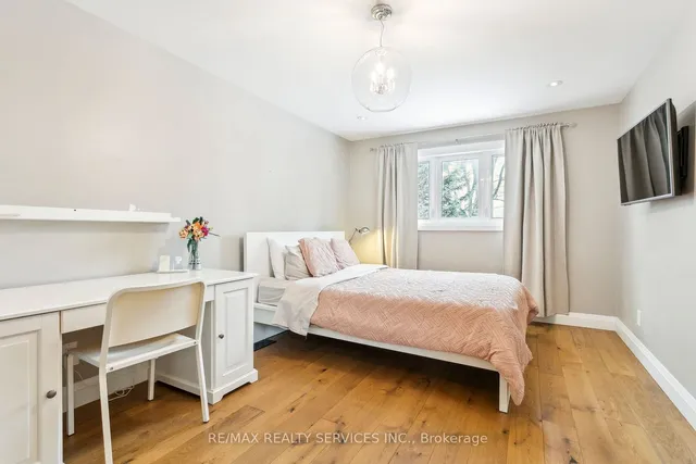 Additional image 14 of 8 Derwent Ave