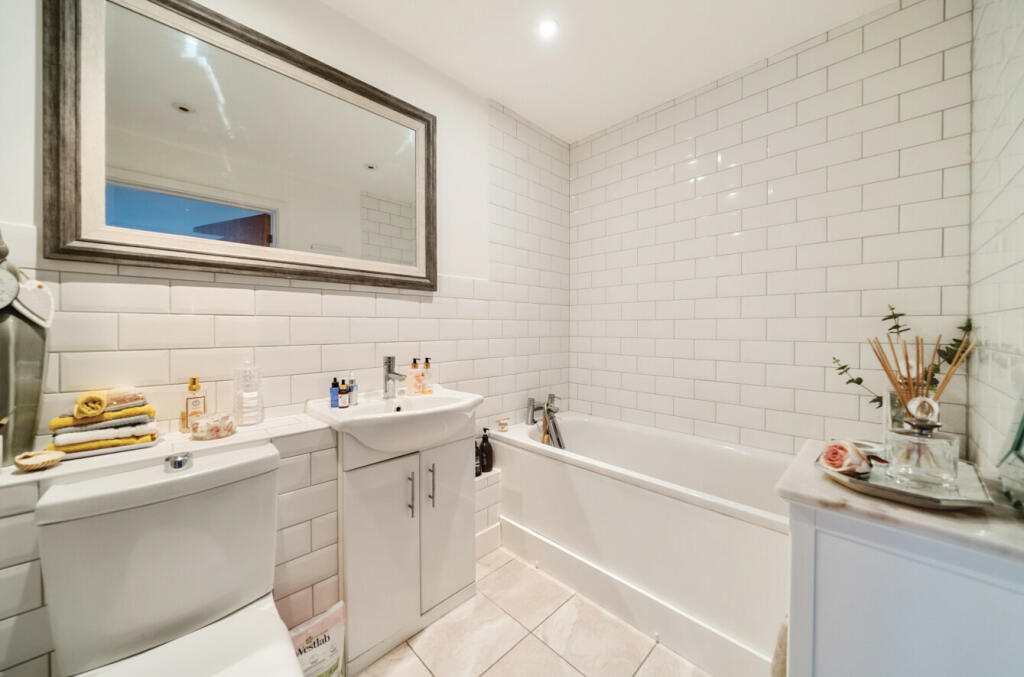 Additional image 13 of Orchard Apartments, Linford End, Harlow, Essex, CM19