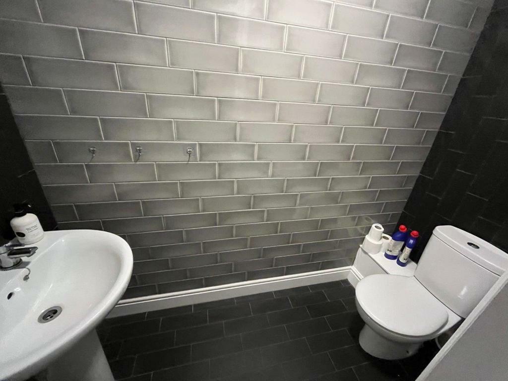 Additional image 6 of 3b Dedham Vale Business Centre, Manningtree Road, Dedham, Essex, CO7