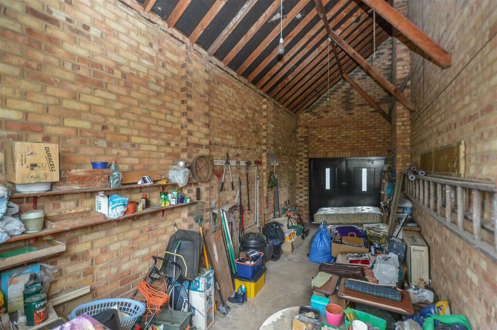 Additional image 15 of Belvedere Road, Brentwood