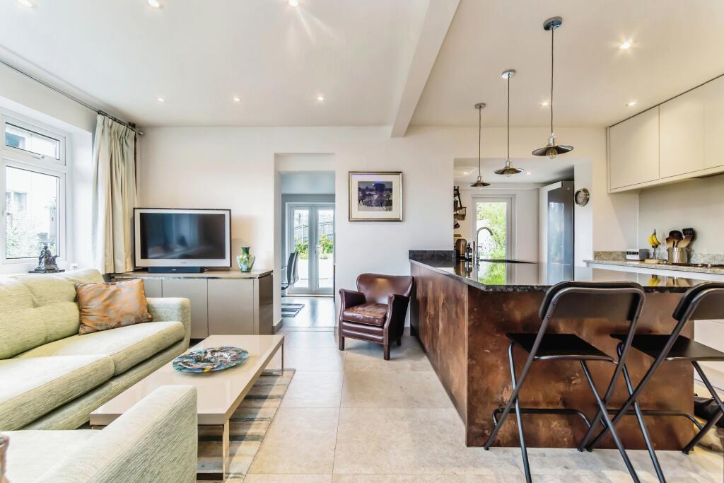 Additional image 6 of Mount Pleasant Road, Caterham, Surrey, CR3