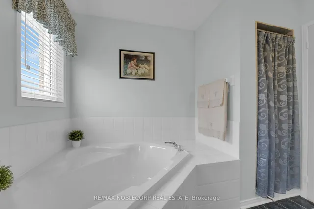 Additional image 19 of 75 Red Maple Dr