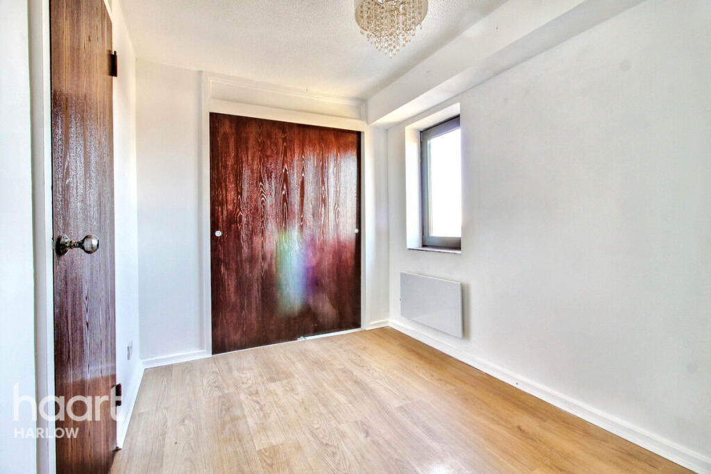 Additional image 8 of Harlow, Harlow