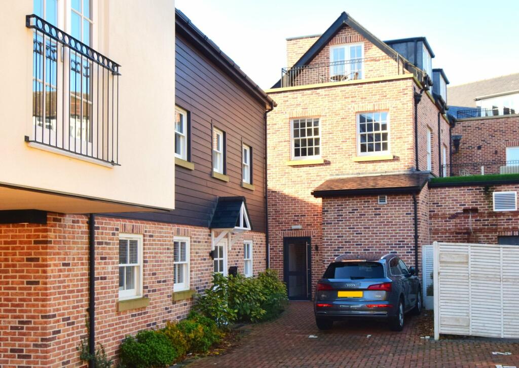 Additional image 4 of Chapel Street, Billericay, CM12