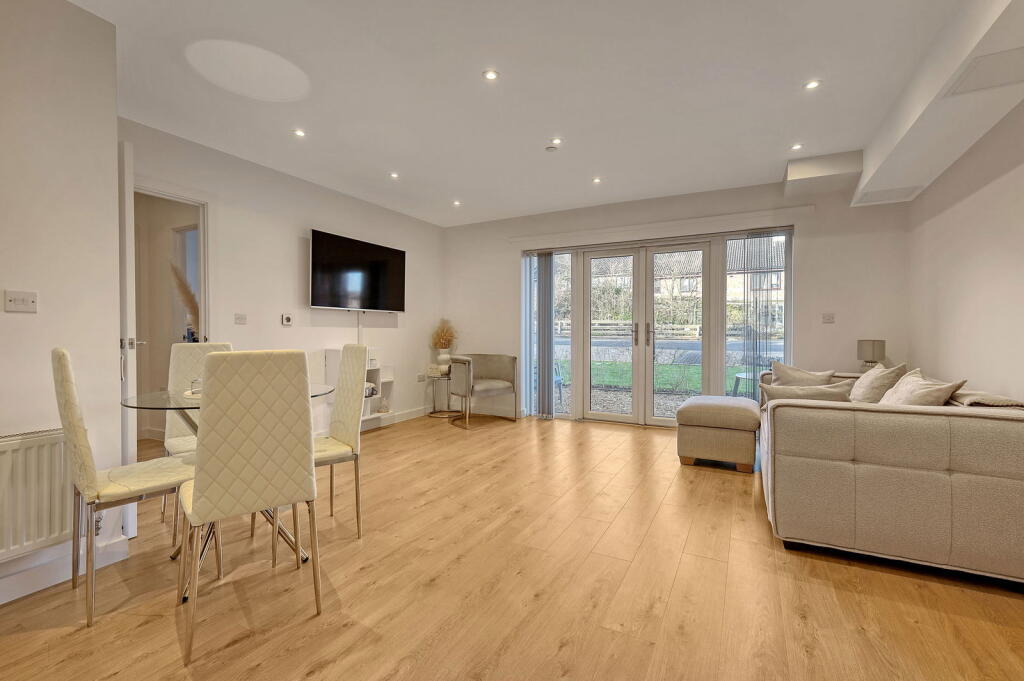 Additional image 13 of Goldington Crescent, Billericay, CM12