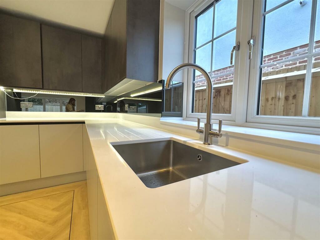 Additional image 10 of New Builds @ Mangapp Chase, Burnham-On-Crouch