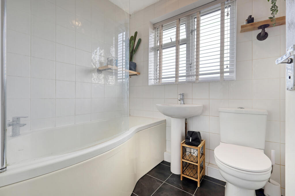 Additional image 18 of Park Lane, Ramsden Heath, CM11