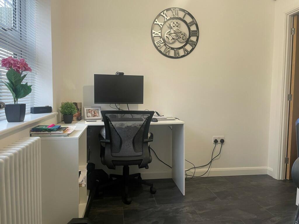 Additional image 10 of Cornwall Road, Pilgrims Hatch, CM15