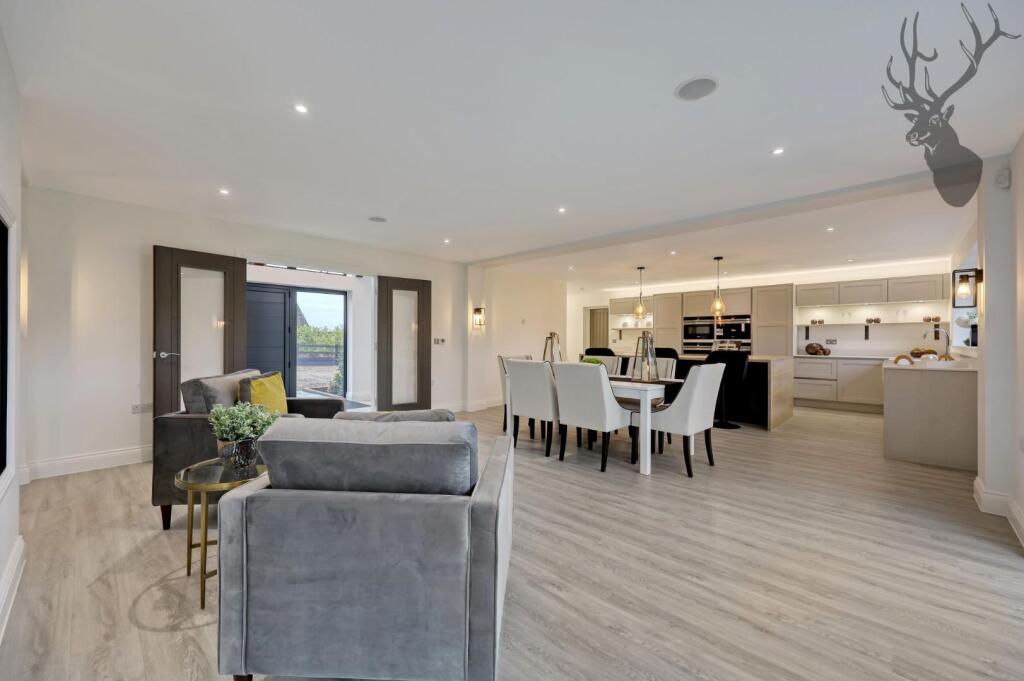 Additional image 12 of Lessington Barn, Theydon Mount